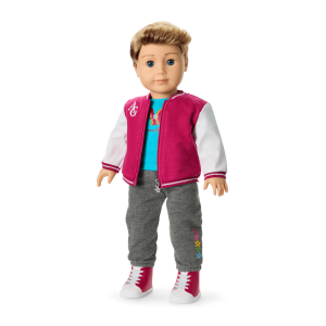 Truly Me  18-inch Doll #104 with straight caramel hair