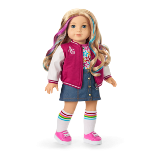 Truly Me  18-inch Doll #110 with wavy blonde hair